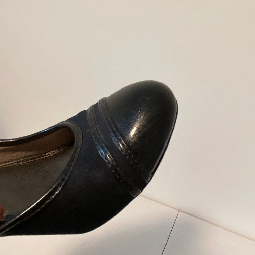 Life Stride Soft System women’s Petunia navy blue faux leather pump heels size 8